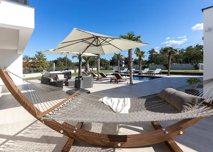 Quercus Zadarvillas Policnik