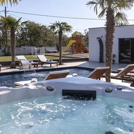 Vila Quercus Zadarvillas