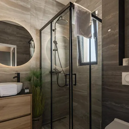 Vila Quercus Zadarvillas *