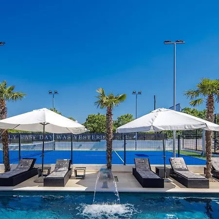 Vila Quercus Zadarvillas *